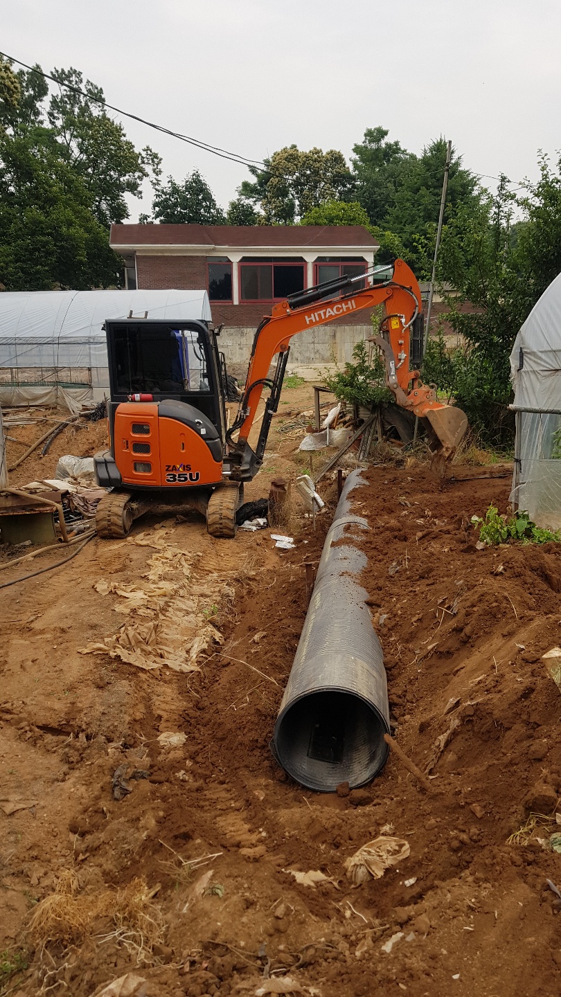 2049928719_ZFXquxTG_5aa27cf1fd2bf081057b64f2346efd8c22472d9e.jpg 이미지크게보기